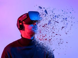 Mann mit virtueller Brille